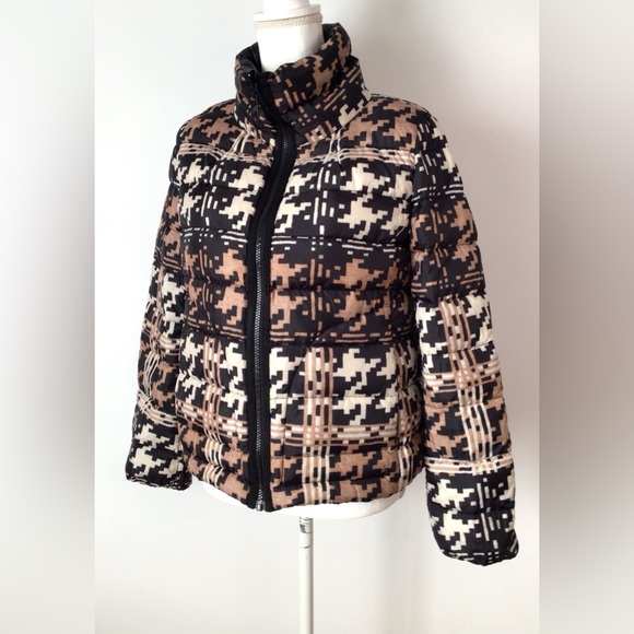 Henry Cotton's Reversible Puffer Jacket - Picture 7 of 13